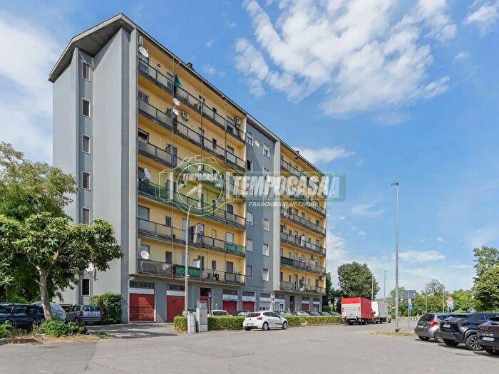 Appartamento bilocale in vendita in Via San Pedrino, Vignate
