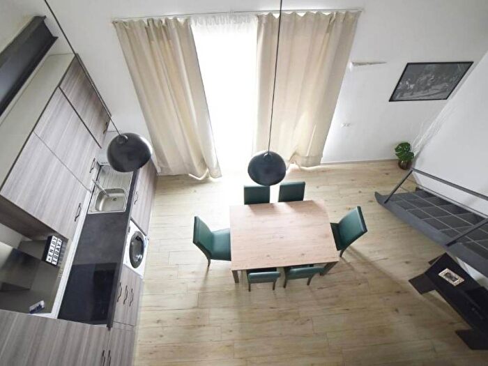 Appartamento trilocale in affitto in Via delle Ruote, San Marco SS Annunziata, Firenze