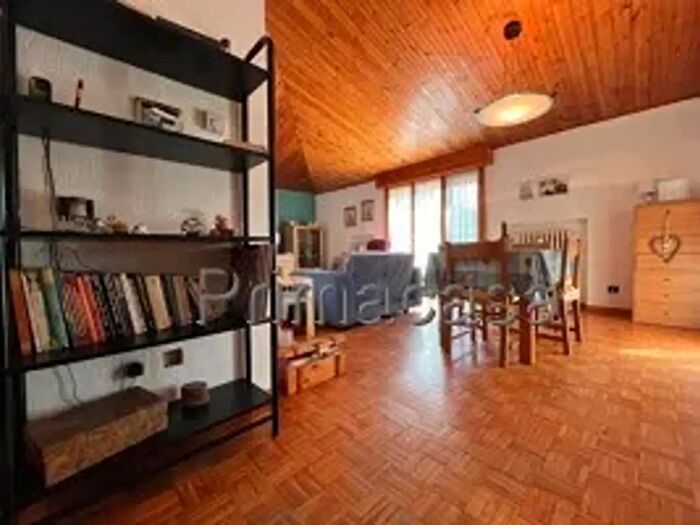 Appartamento con 5 locali in vendita in Viale Nuovo Risorgimento d, Campagnola Emilia