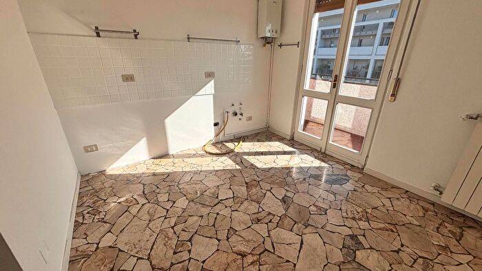 Appartamento monolocale in affitto in Via Govone, Milano