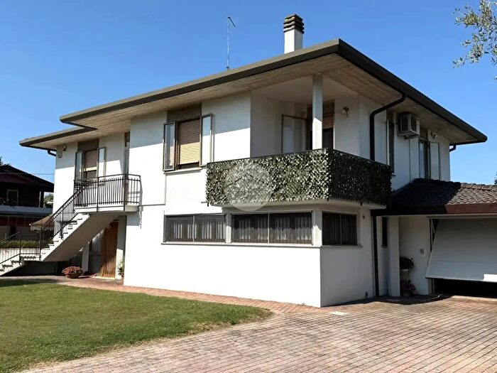 Casa con 5 locali in vendita in Via Baratta Vecchia, Preganziol