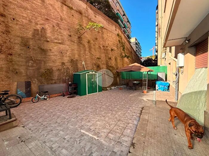 Appartamento quadrilocale in vendita in Corso Ferdinando Magellano, Genova