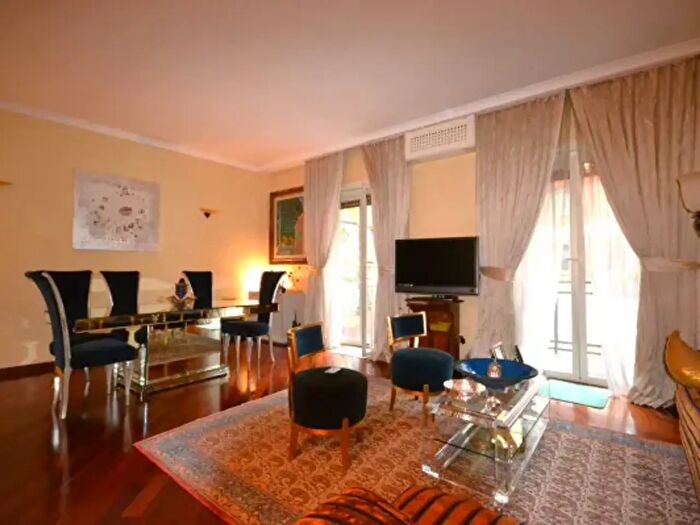 Appartamento con 5 locali in vendita in Via dei Tadolini, Roma