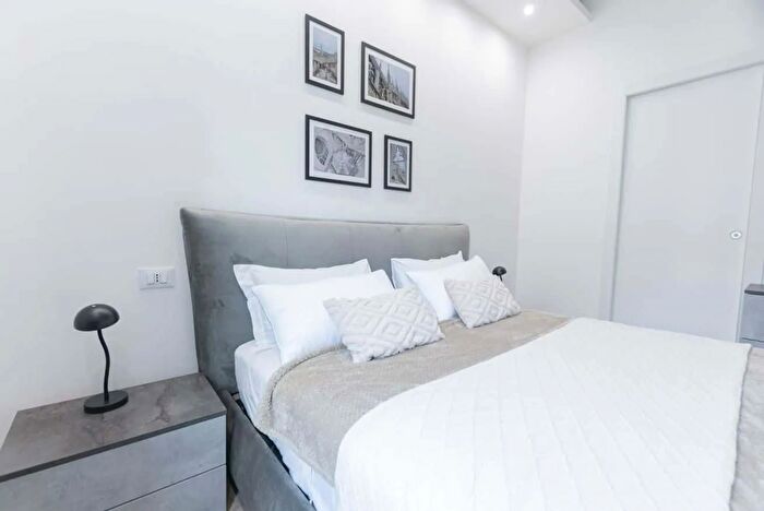 Appartamento monolocale in affitto in Via Valassina, Milano