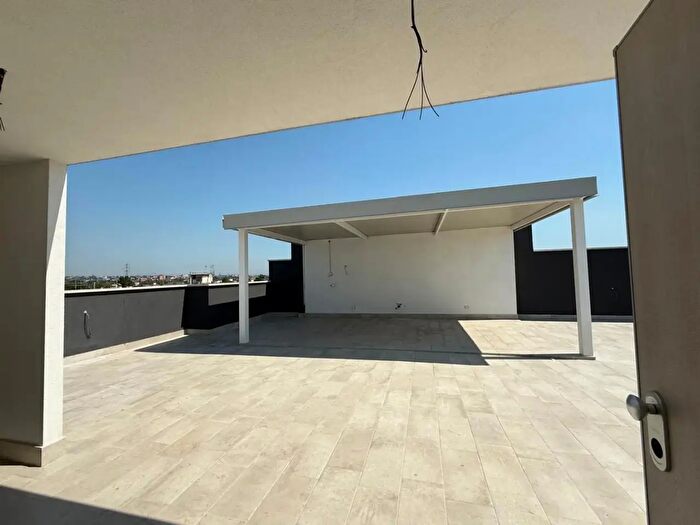Appartamento quadrilocale in vendita in Via Provinciale Botteghelle di Portici, Napoli