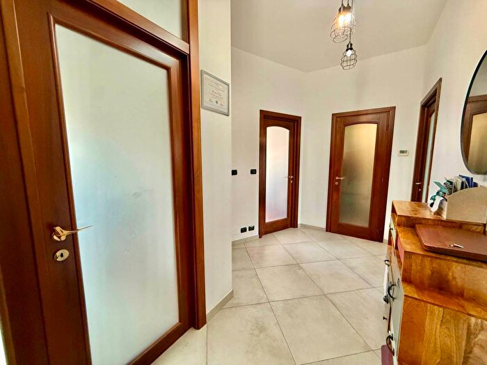 Appartamento trilocale in affitto in Corso Bernardino Telesio, Parella, Torino