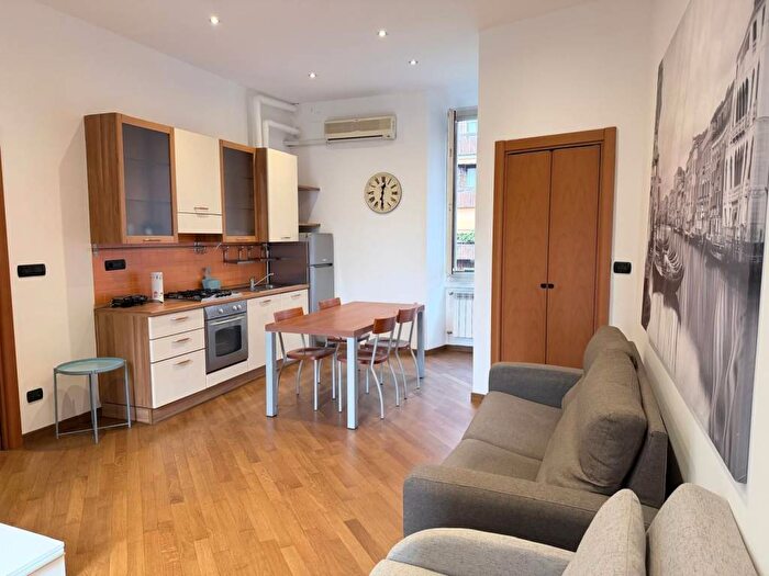 Appartamento bilocale in affitto in Via Melzo, Porta Venezia, Milano