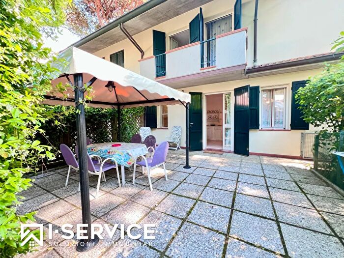 Appartamento quadrilocale in vendita in Viale Damiano Chiesa, Cervia