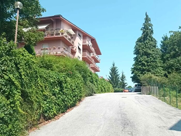 Appartamento con 7 locali in vendita in Via Roma d, Busalla