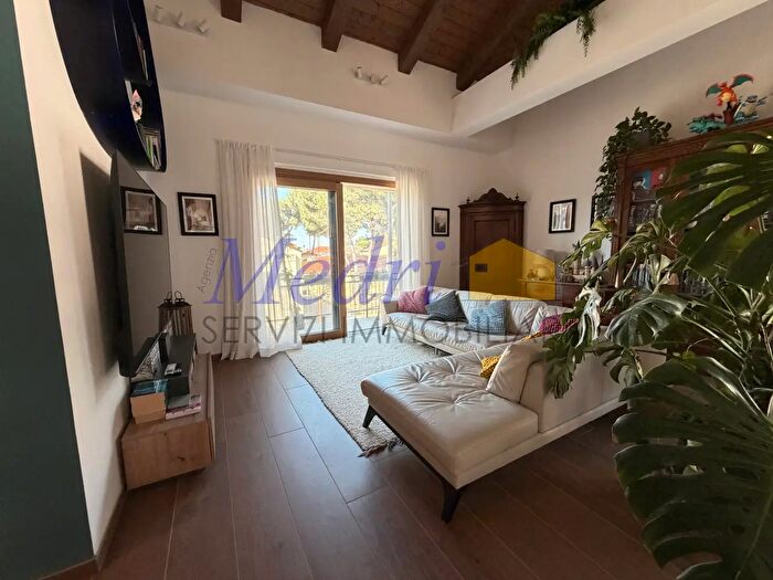 Appartamento con 6 locali in vendita in Cesena