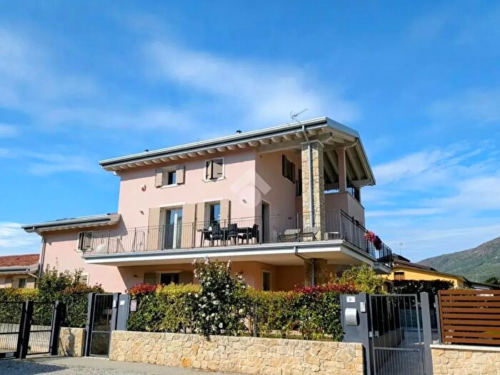 Casa con 5 locali in vendita in Via Sottomonte, Caprino Veronese