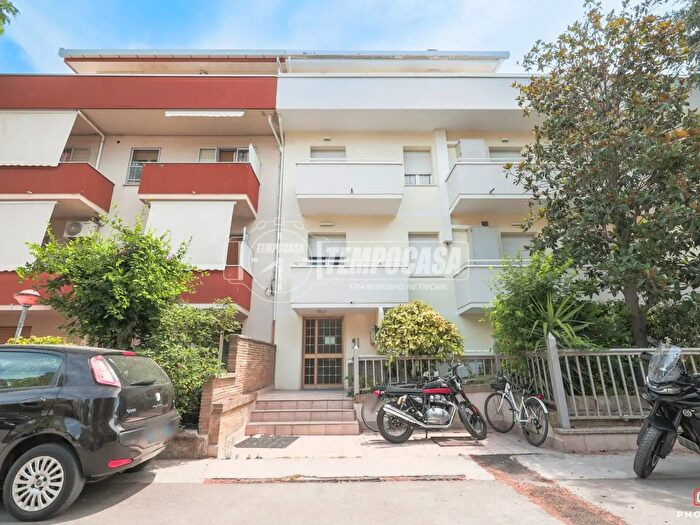 Appartamento trilocale in vendita in Viale Agrigento, Riccione