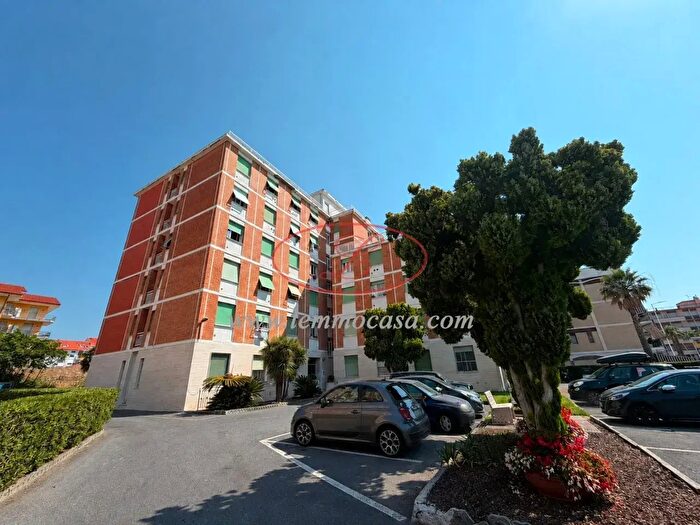 Appartamento bilocale in vendita in Via Aurelia, San Bartolomeo Al Mare