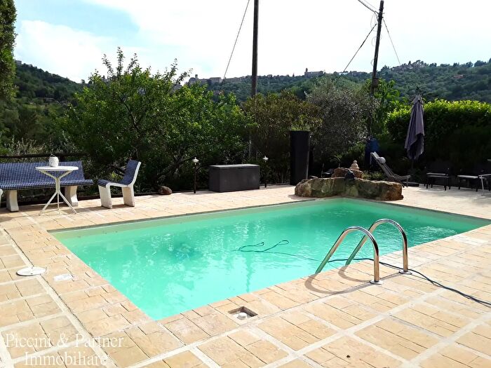 Casa con 7 locali in vendita in Via della Treggia, Perugia