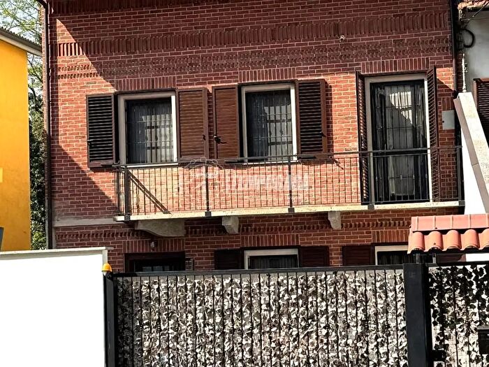 Appartamento con 6 locali in vendita in Via Alpignano, Collegno