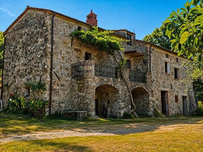 Casa quadrilocale in vendita in Santo Stefano Di Magra