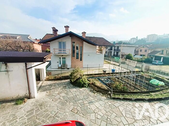 Appartamento bilocale in vendita in Via della Liberta, Lanzo Torinese