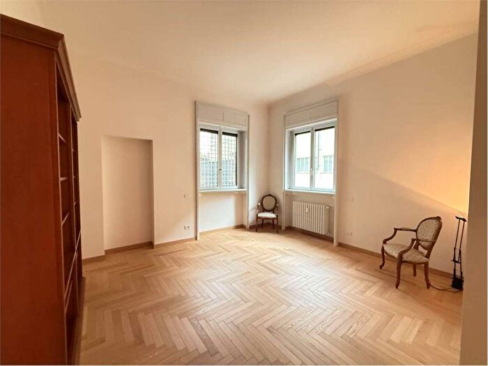 Appartamento bilocale in affitto in Via Poerio, Piave Tricolore, Milano