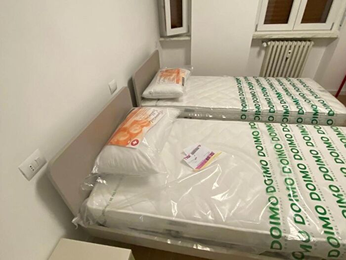 Appartamento bilocale in affitto in Via del Carmine, Centro Storico, Pavia