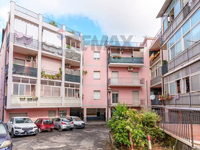 Appartamento quadrilocale in vendita in Via Bellini, Valverde