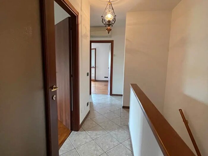 Appartamento trilocale in vendita in Corso delle Terme, Montegrotto Terme