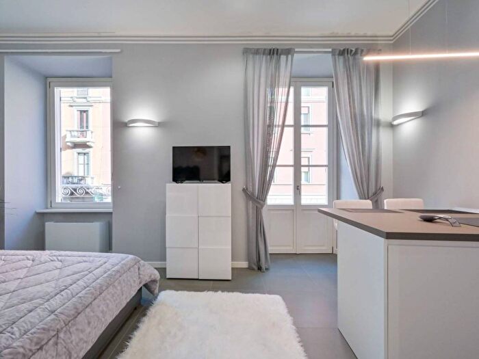 Appartamento monolocale in affitto in Corso di Porta Romana, Quadronno Crocetta, Milano