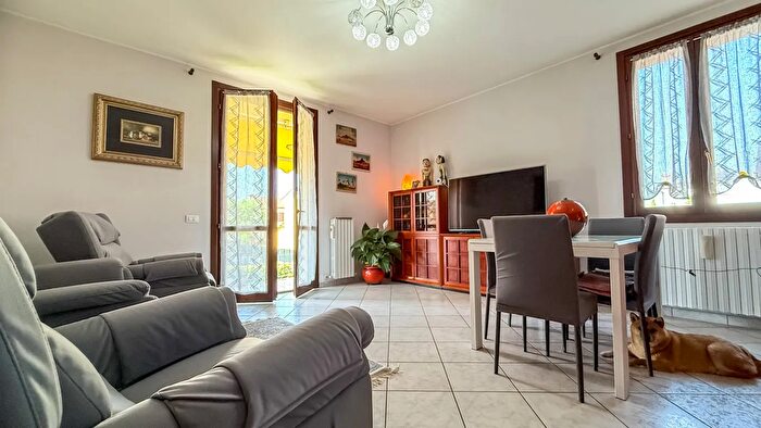 Appartamento in vendita in Via Maraviglia Martignana di Po Cr Italia, Martignana Di Po