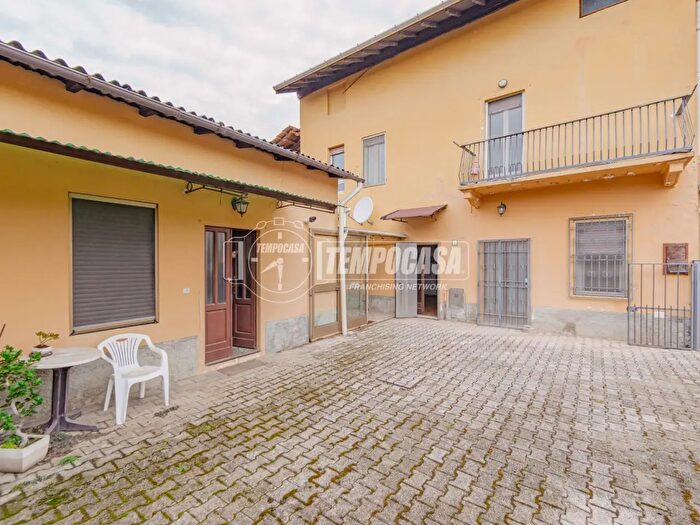 Casa trilocale in vendita in Via Mazzini N, Cassolnovo