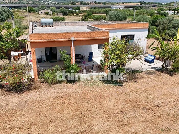 Casa trilocale in vendita in Contrata Laufi, Noto