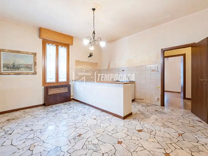 Appartamento trilocale in vendita in Via Privata delle Primule, Milano