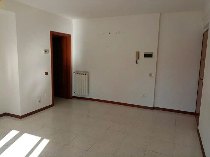 Appartamento quadrilocale in vendita in Via del Rivo, Terni