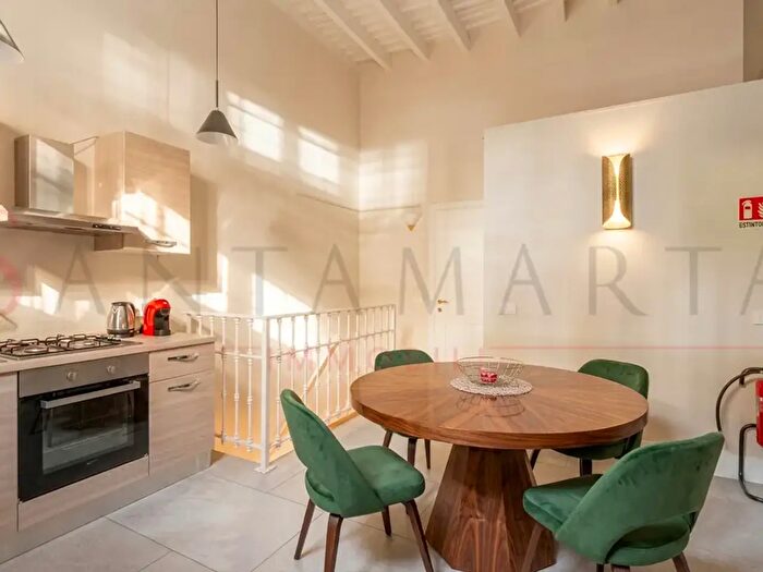Appartamento trilocale in vendita in Via Carlo Goldoni, Milano