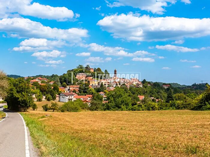 Casa con 5 locali in vendita in Regione Garavaglia, Sciolze