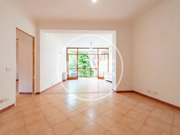Appartamento trilocale in vendita in Via di Casal Selce, Roma