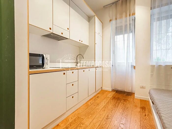Appartamento bilocale in vendita in Viale Papiniano, Milano