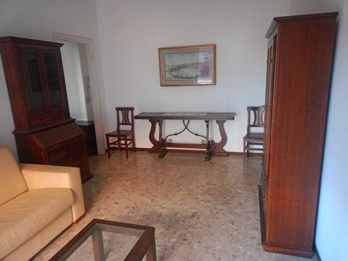 Appartamento trilocale in affitto in Piazzale Siena, Milano