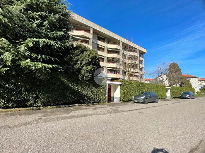 Appartamento trilocale in vendita in Via S Allende, Magenta