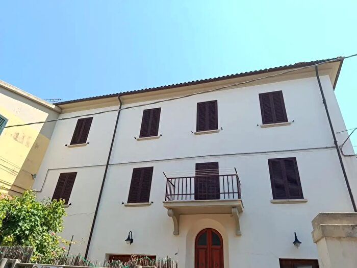 Casa con 6 locali in vendita in Santa Luce