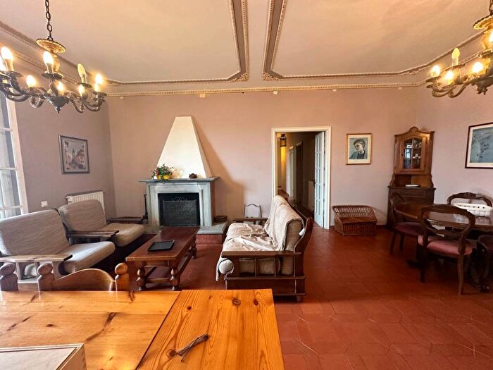 Appartamento quadrilocale in affitto in Via Castello, Follomonte, Follo