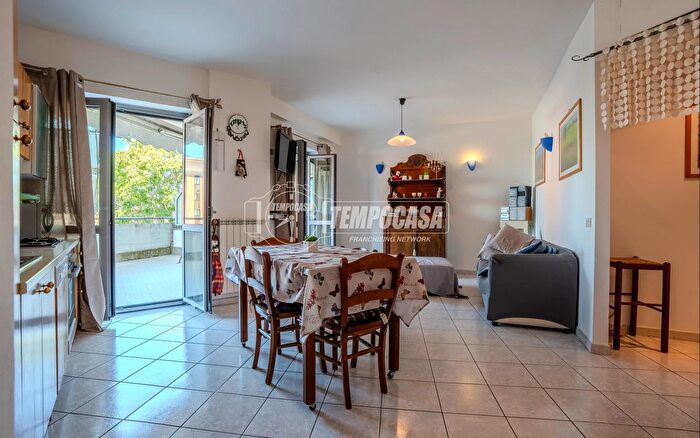 Appartamento trilocale in vendita in Via Vincenzo Cardarelli, Viterbo