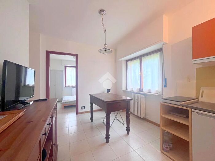 Appartamento trilocale in affitto in Via La Rho, Bardonecchia