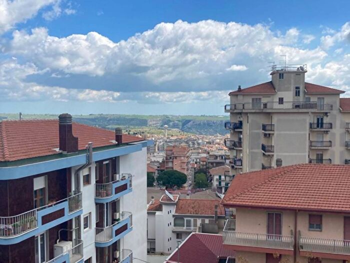 Appartamento con 5 locali in affitto in San Luigi Archimede, Ragusa