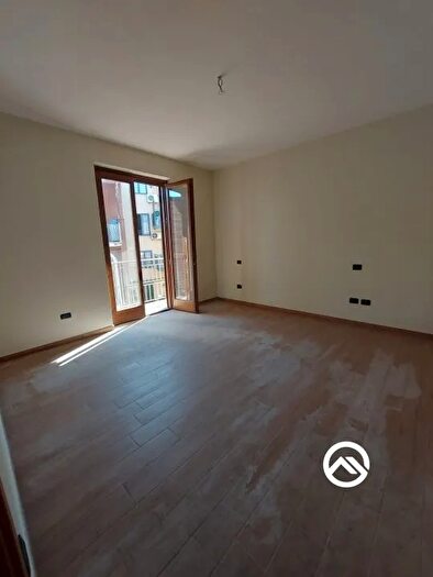 Casa con 5 locali in vendita in Caivano