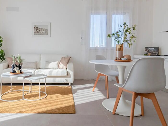 Appartamento con 6 locali in vendita in Via Niccolò Tommaseo, Rimini