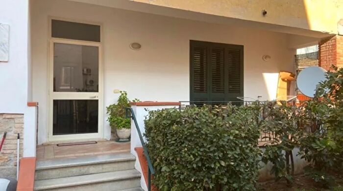 Appartamento trilocale in vendita in Via Arnale Rosso Fondi Centro, Fondi