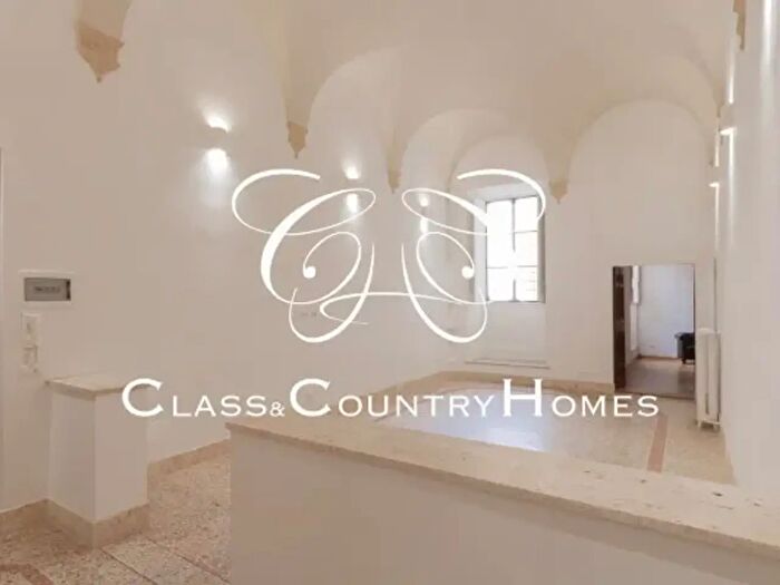 Appartamento trilocale in vendita in Via Giulia, Roma