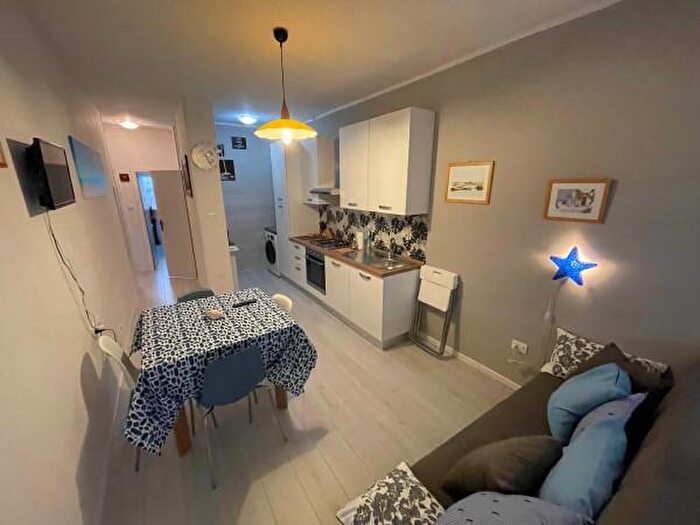 Appartamento trilocale in affitto in Viale dei Pini, Comacchio