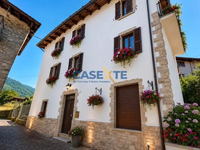 Casa in vendita in Vicolo Capisoni, Sedrina