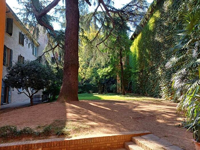 Appartamento con 5 locali in affitto in Via Guerrazzi, Santo Stefano, Bologna