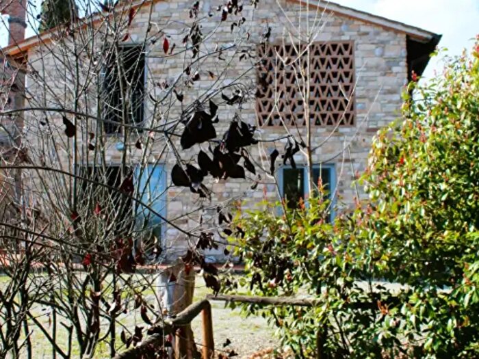 Casa quadrilocale in vendita in Vicchio